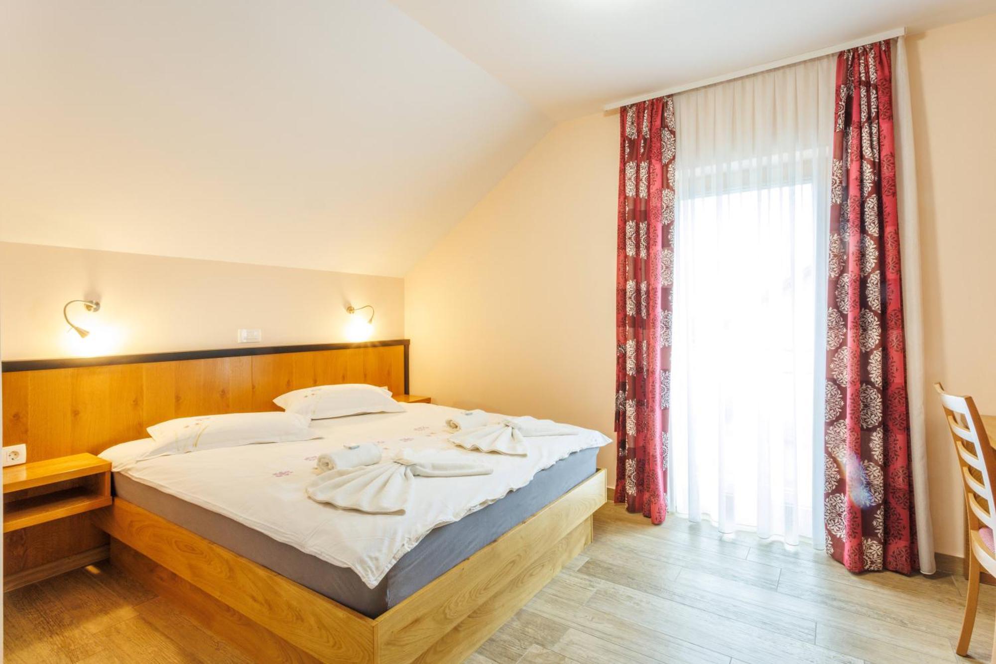 Hotel Vegov Hram Dol pri Ljubljani Exterior foto