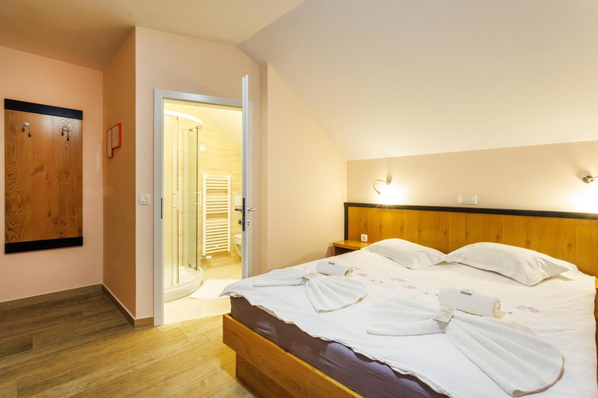 Hotel Vegov Hram Dol pri Ljubljani Exterior foto