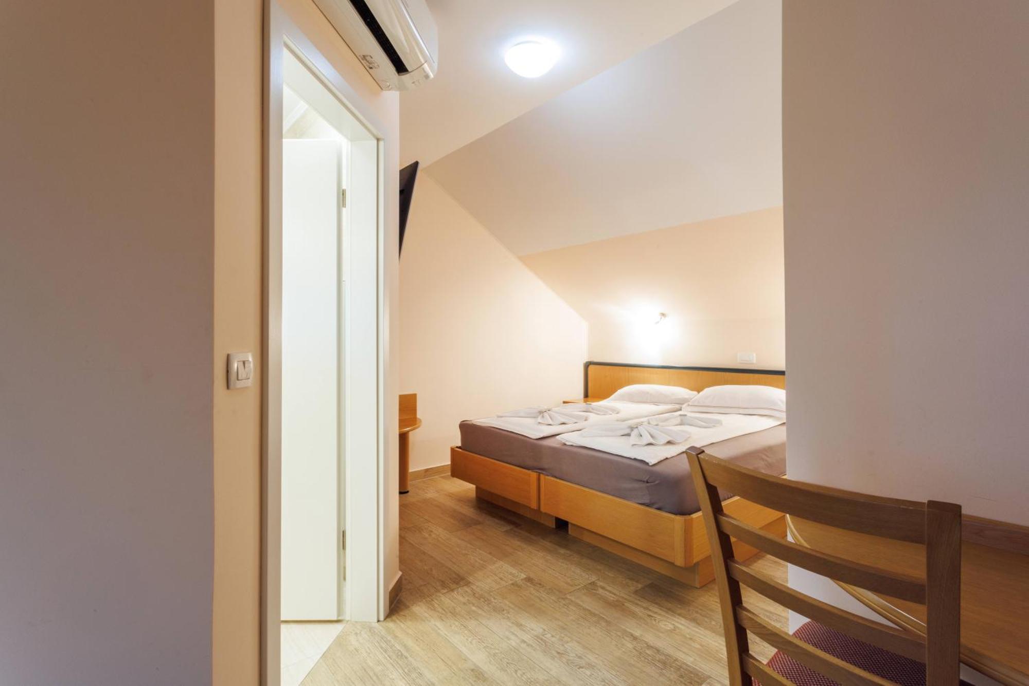 Hotel Vegov Hram Dol pri Ljubljani Zimmer foto