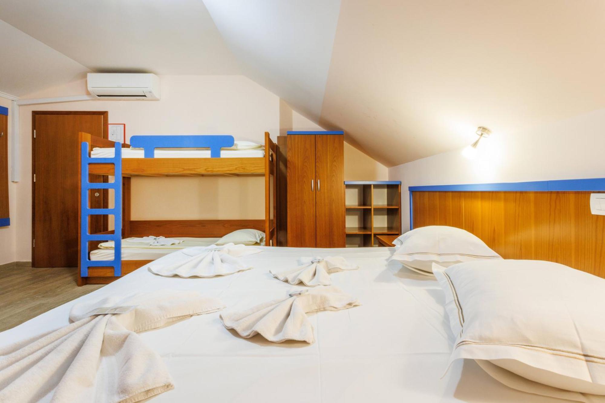 Hotel Vegov Hram Dol pri Ljubljani Zimmer foto