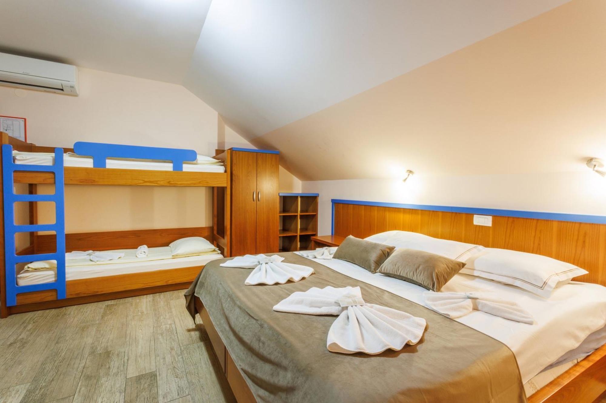 Hotel Vegov Hram Dol pri Ljubljani Exterior foto