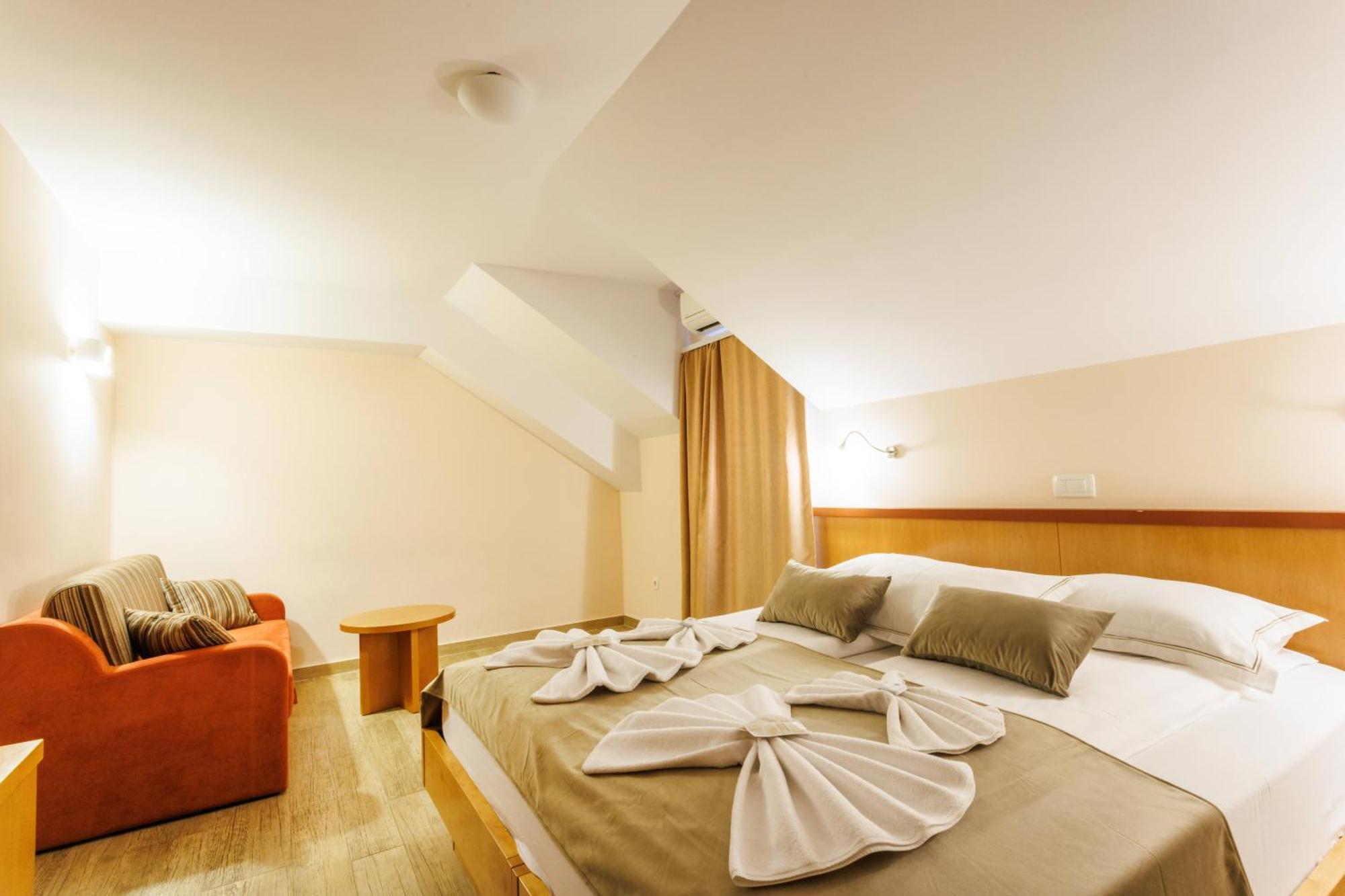 Hotel Vegov Hram Dol pri Ljubljani Exterior foto