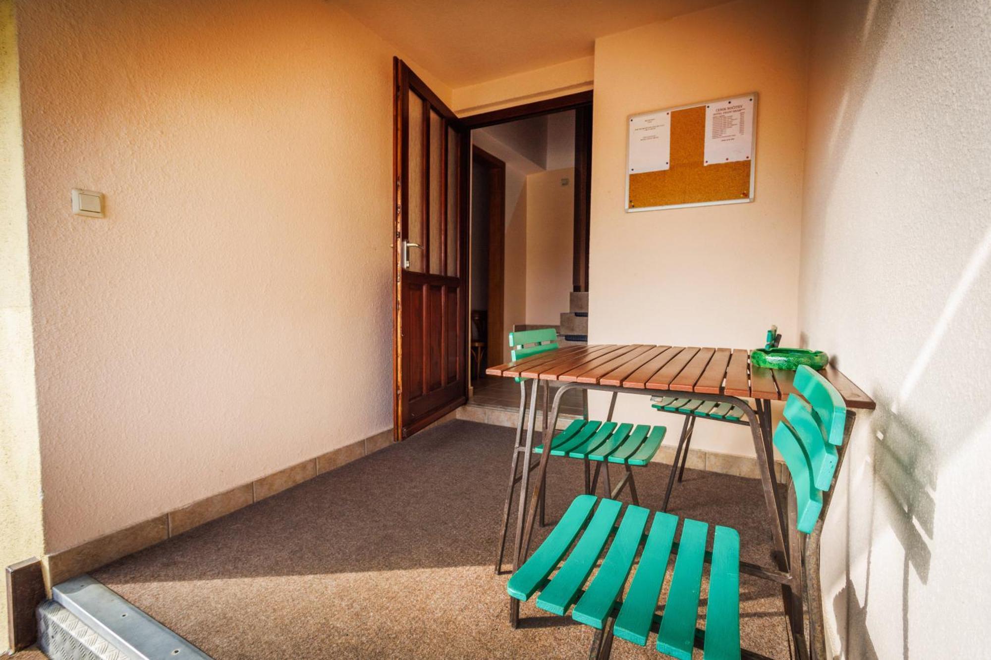 Hotel Vegov Hram Dol pri Ljubljani Exterior foto